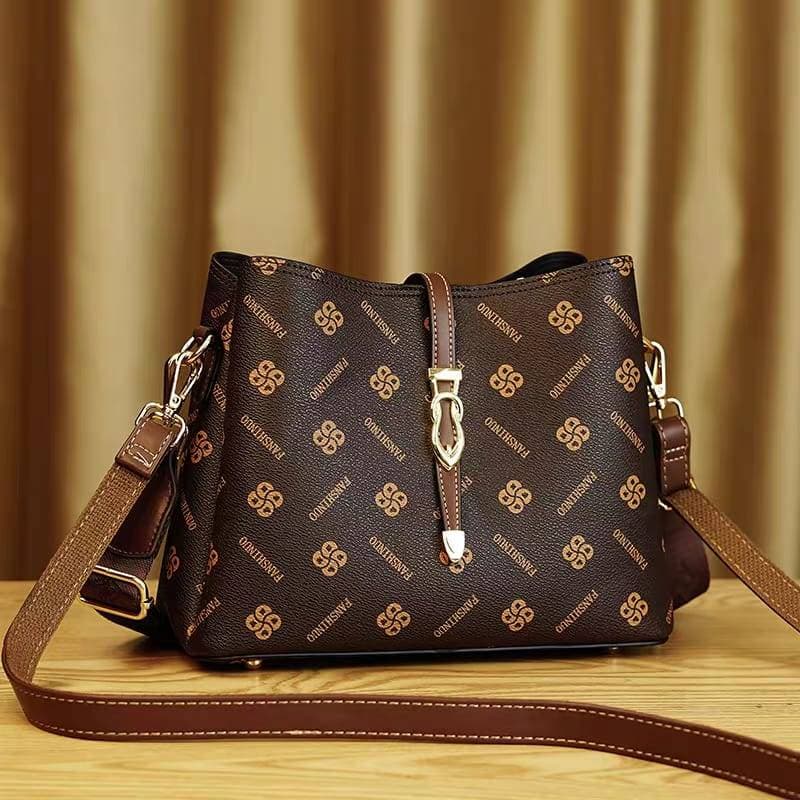 Unique Trending Stylish best leather Ladies clutch hand bag