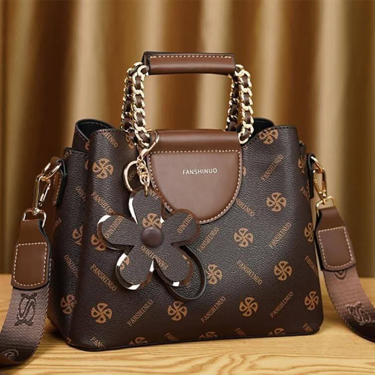 Unique Trending Stylish best leather Ladies clutch hand bag